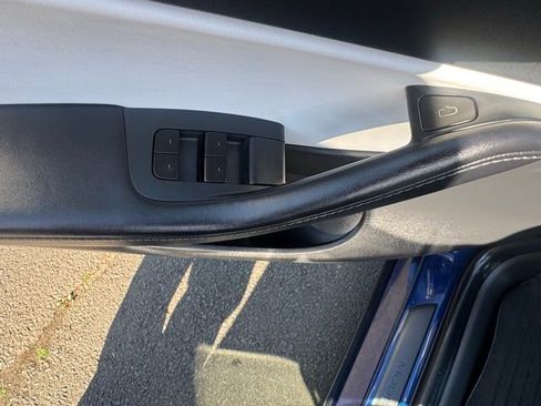 Used 2021 Tesla Model Y Performance AWD/4WD image 17