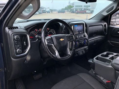 Used 2021 Chevrolet Silverado 1500 LT AWD/4WD image 15