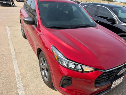 Used 2024 Ford Escape ST-Line w/ Tech Pack #1 FWD image 6