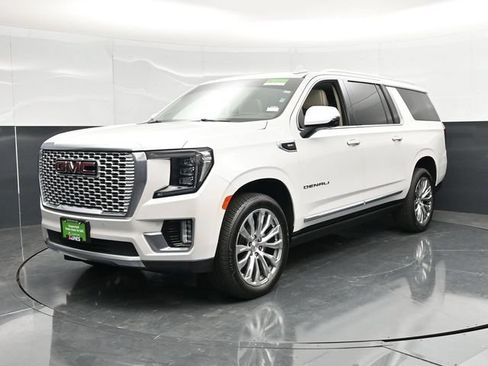 Used 2022 GMC Yukon XL Denali AWD/4WD image 7