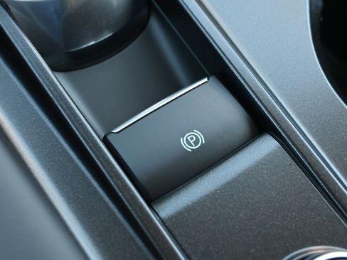 New 2026 Ford Explorer Active image 90