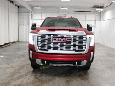 Used 2024 GMC Sierra 2500 Denali w/ Denali Reserve Package image 3