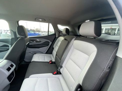 Used 2024 GMC Terrain SLE FWD image 23