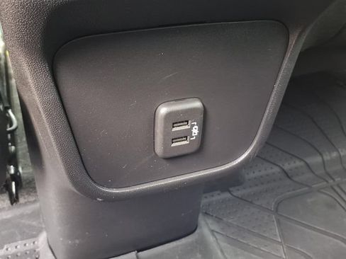 Used 2024 Chevrolet Equinox LS w/ LS Convenience Package FWD image 19