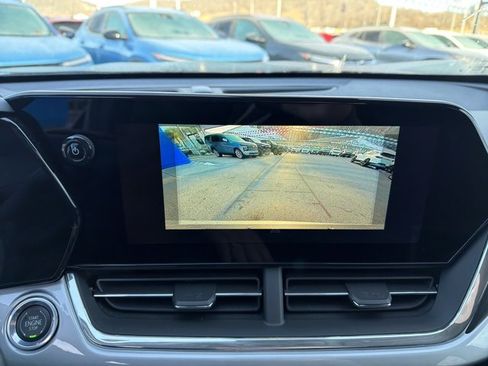 New 2026 Chevrolet Trax LT w/ LT Convenience Package image 25