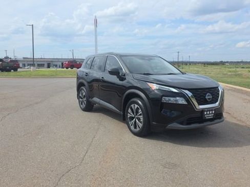 Used 2023 Nissan Rogue SV FWD image 4