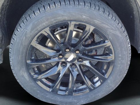 Used 2022 Cadillac Escalade ESV Luxury image 9