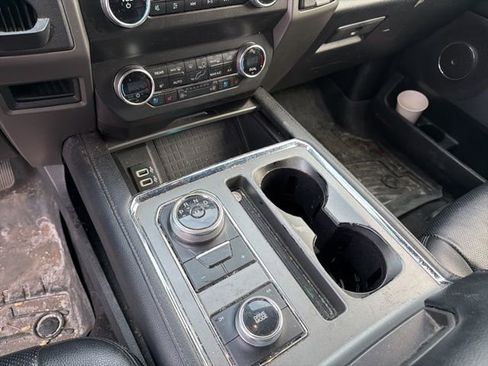 Used 2019 Ford Expedition XLT w/ Equipment Group 202A image 20