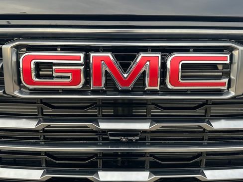 New 2026 GMC Sierra 2500 AT4 w/ AT4 Premium Plus Package image 13