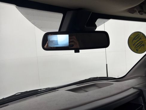 Used 2019 Chevrolet Express 3500 Extended w/ Driver Convenience Package RWD image 14