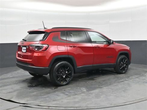 New 2026 Jeep Compass Latitude image 3