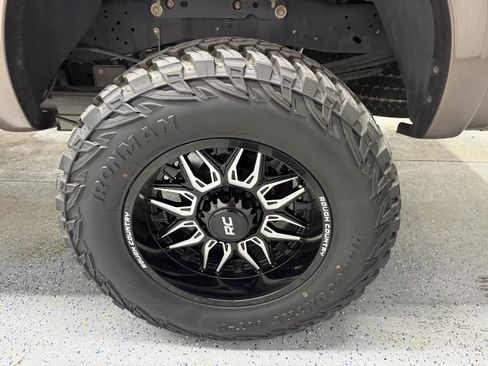 Used 2015 Ford F250 Lariat w/ Lariat Interior Package AWD/4WD image 8
