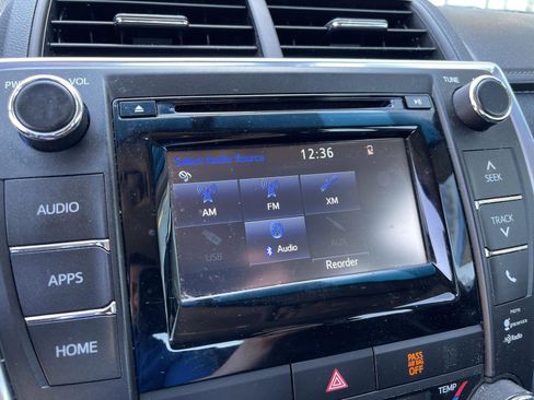Used 2015 Toyota Camry XLE FWD image 22