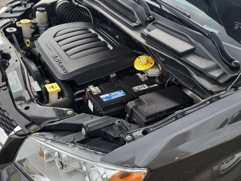 Used 2019 Dodge Grand Caravan SE FWD image 37