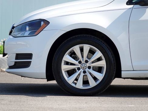 Used 2015 Volkswagen Golf TDI S FWD image 11