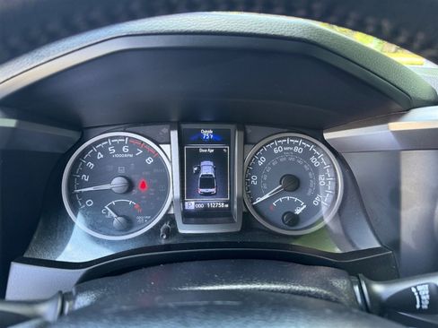 Used 2021 Toyota Tacoma SR5 image 9