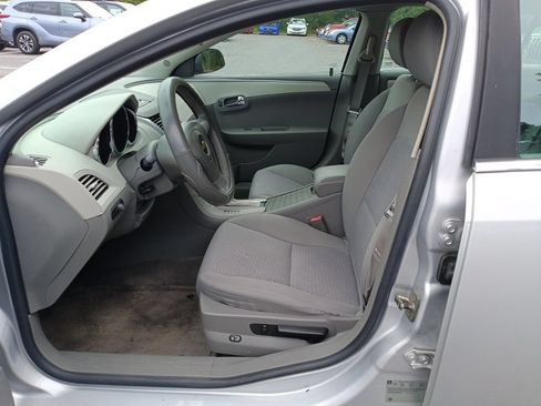 Used 2011 Chevrolet Malibu LS FWD image 7