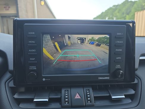 Used 2021 Toyota RAV4 XLE Premium FWD image 22