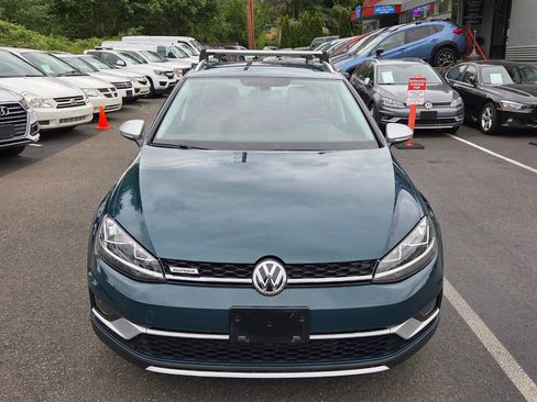 Used 2019 Volkswagen Golf Alltrack S AWD/4WD image 2