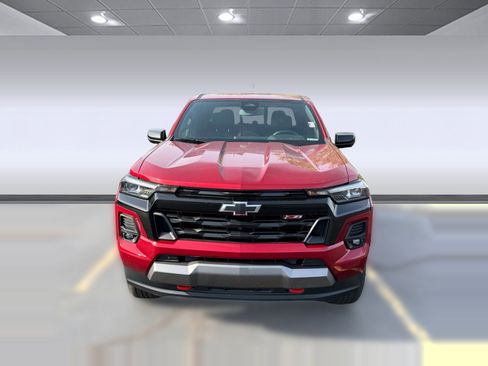 Used 2023 Chevrolet Colorado Z71 w/ Z71 Convenience Package 2 image 4
