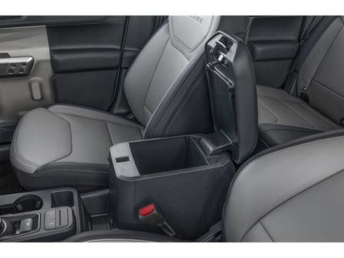 Used 2025 Ford Maverick Lariat w/ 4K Tow Package AWD/4WD image 13