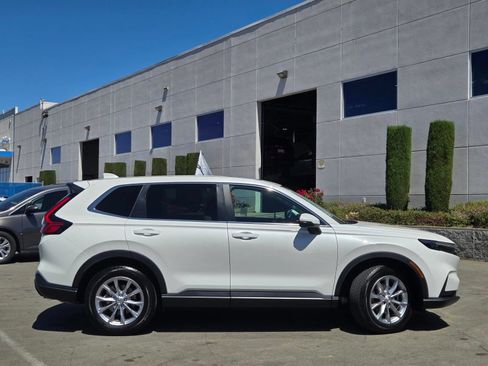 Used 2025 Honda CR-V EX-L image 8