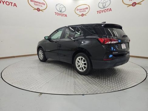 Used 2022 Chevrolet Equinox LS w/ LS Convenience Package FWD image 6