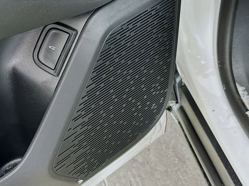 New 2026 Chevrolet Equinox LT w/ Convenience Package II image 19