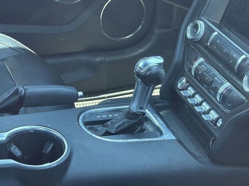 Used 2018 Ford Mustang Premium RWD image 8