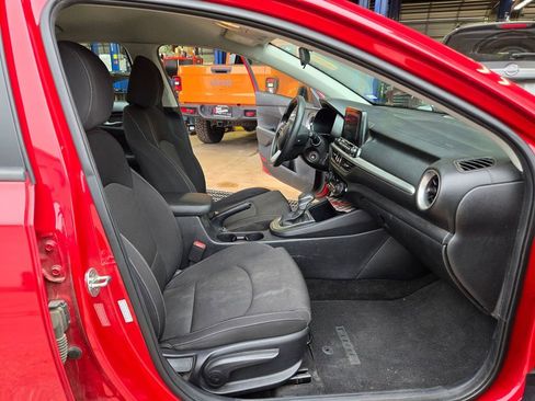 Used 2019 Kia Forte LXS image 23