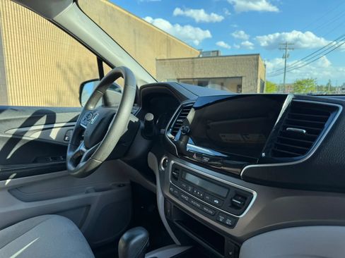 Used 2019 Honda Pilot EX image 29