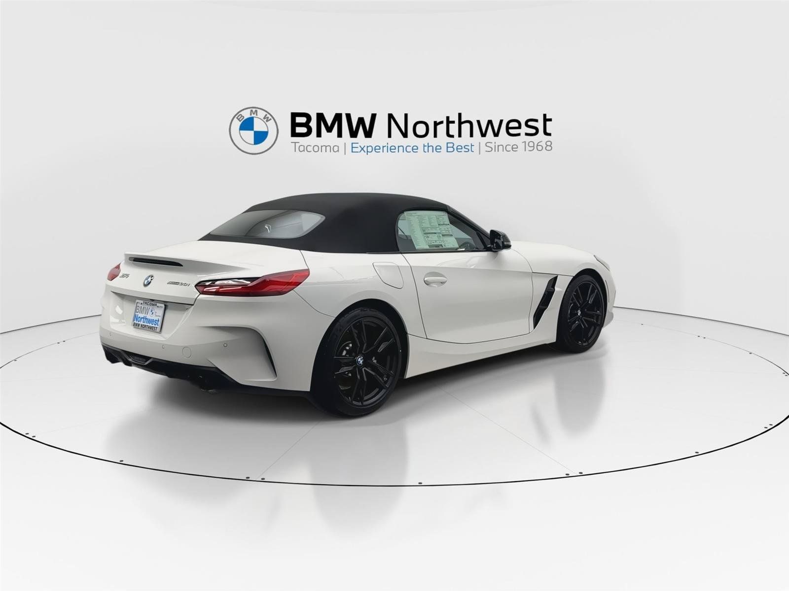 New 2026 BMW Z4 sDrive30i w/ Shadowloine Package RWD image 3