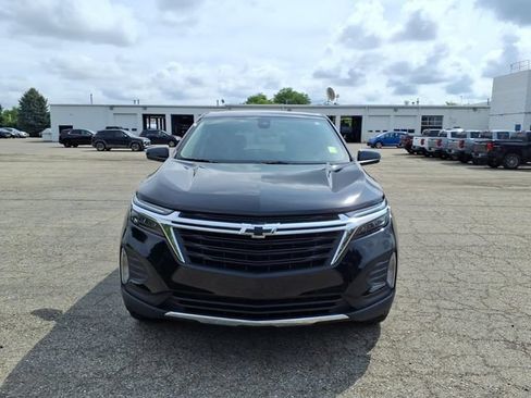 Used 2023 Chevrolet Equinox LT AWD/4WD image 2