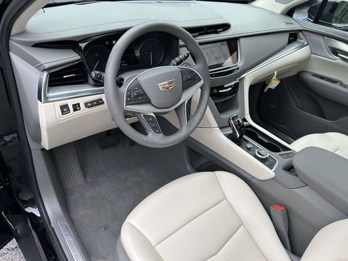 New 2026 Cadillac XT5 Premium Luxury w/ Driver Assist Package AWD/4WD image 17