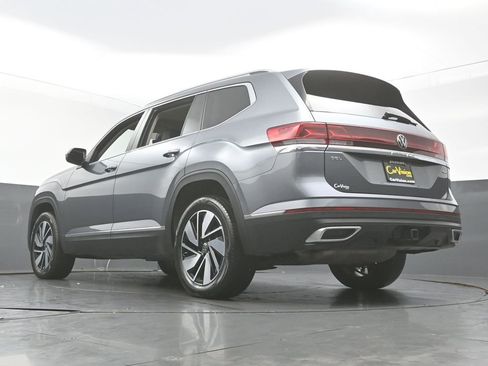 Used 2024 Volkswagen Atlas SEL AWD/4WD image 43