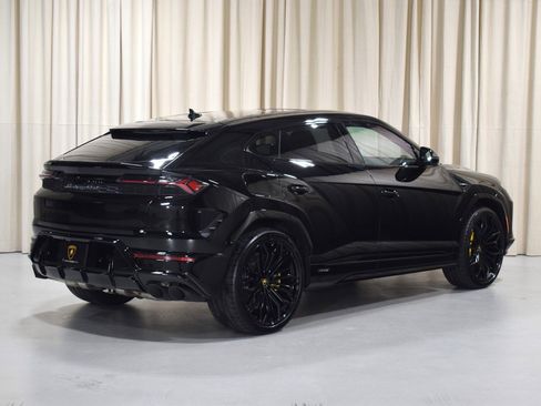 Used 2025 Lamborghini Urus SE image 9
