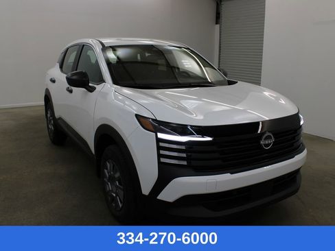 New 2026 Nissan Kicks S image 5