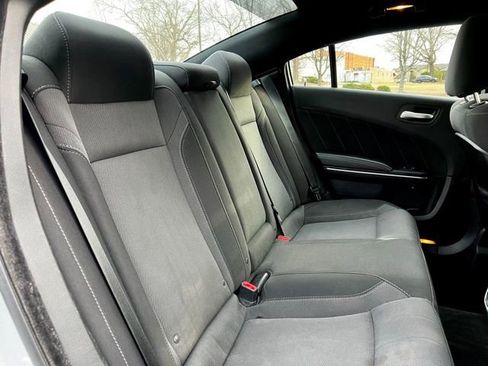Used 2018 Dodge Charger R/T image 21