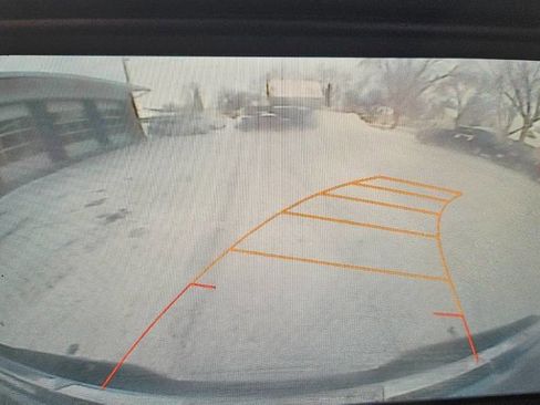 Used 2016 GMC Canyon SLT w/ Driver Alert Package image 19