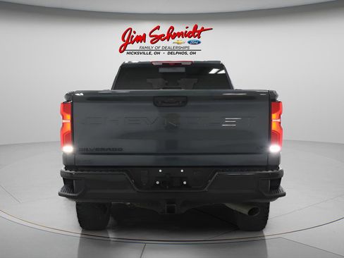 Used 2025 Chevrolet Silverado 2500 LT w/ Trail Boss Package AWD/4WD image 5