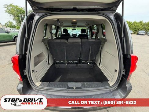 Used 2017 Dodge Grand Caravan SE w/ Power Window Group FWD image 18
