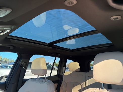 New 2026 Jeep Grand Cherokee Limited w/ Limited Altitude Package image 33