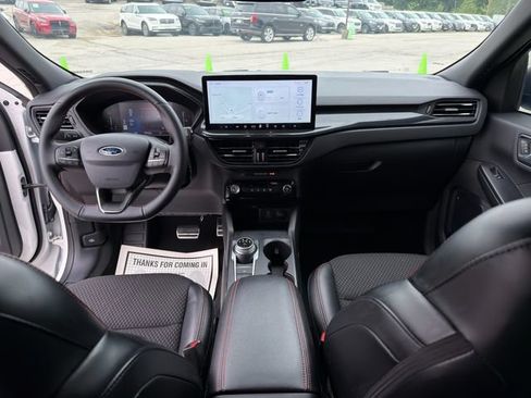 Used 2024 Ford Escape ST-Line w/ Tech Pack #1 FWD image 15