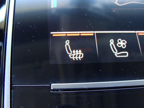 Used 2019 Audi Q8 Prestige AWD/4WD image 29