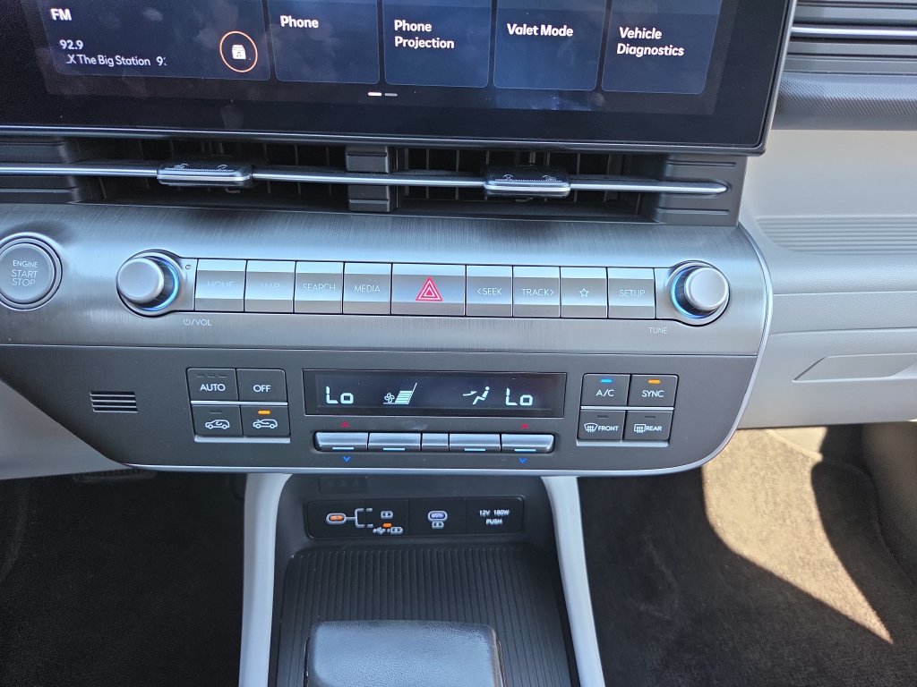 Certified 2024 Hyundai Kona SEL FWD image 24