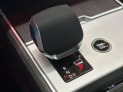 New 2026 Land Rover Range Rover SE AWD/4WD image 17