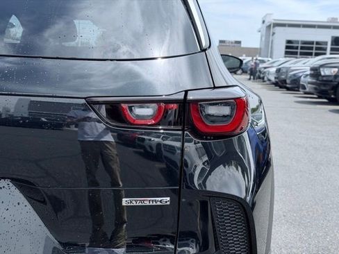 Used 2025 MAZDA CX-50 AWD 2.5 S w/ Premium Plus Pkg image 8