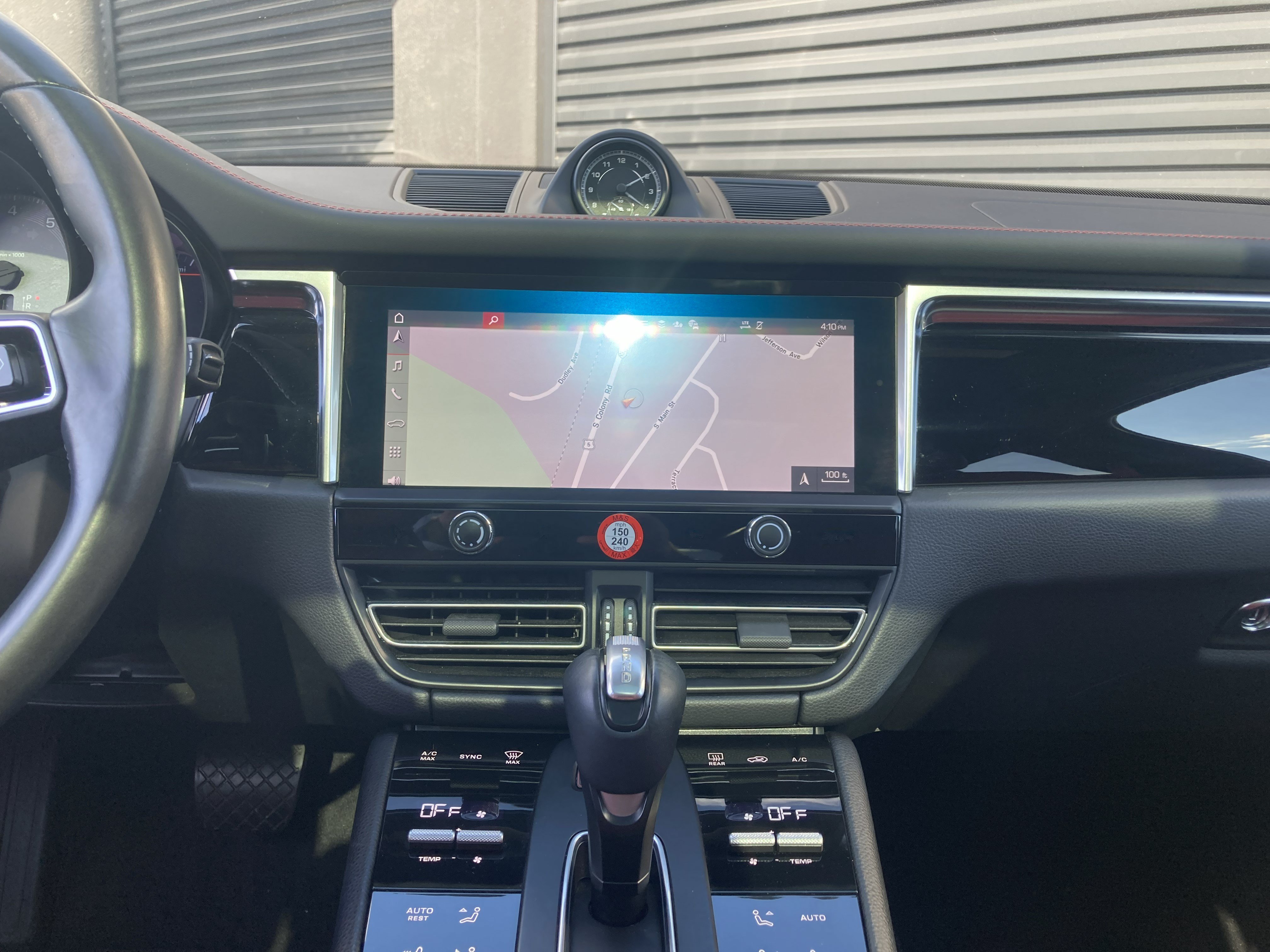 Certified 2024 Porsche Macan S AWD/4WD image 14