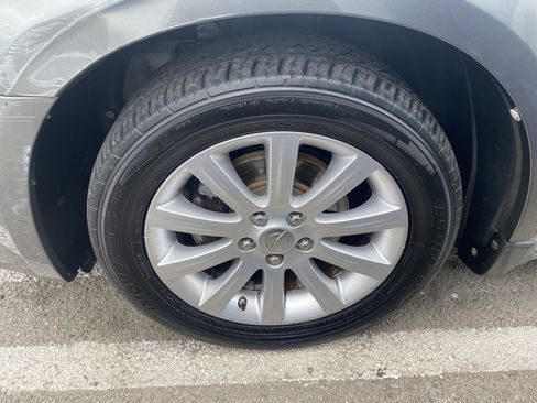 Used 2013 Chrysler 200 Touring w/ Cold Weather Group FWD image 11