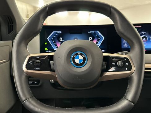 Used 2023 BMW iX xDrive50 w/ Premium Package image 23